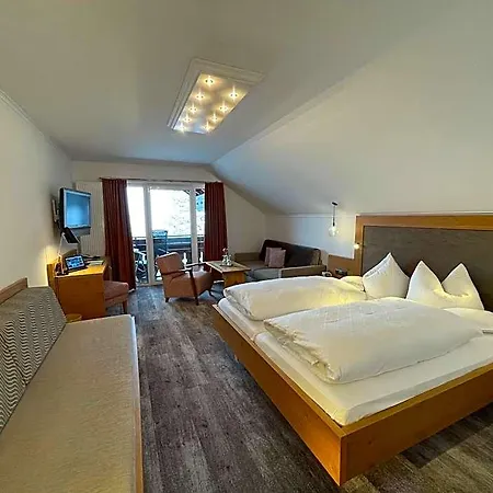 Wohlfuehlhotel Berwanger Hof ホテル